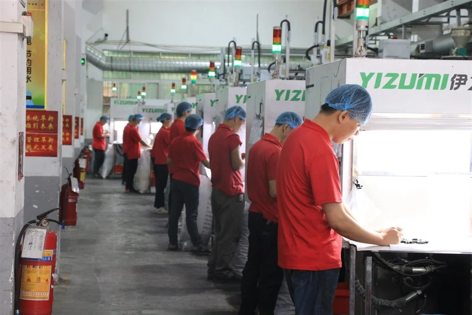 Pictures of the production of dog masks-1